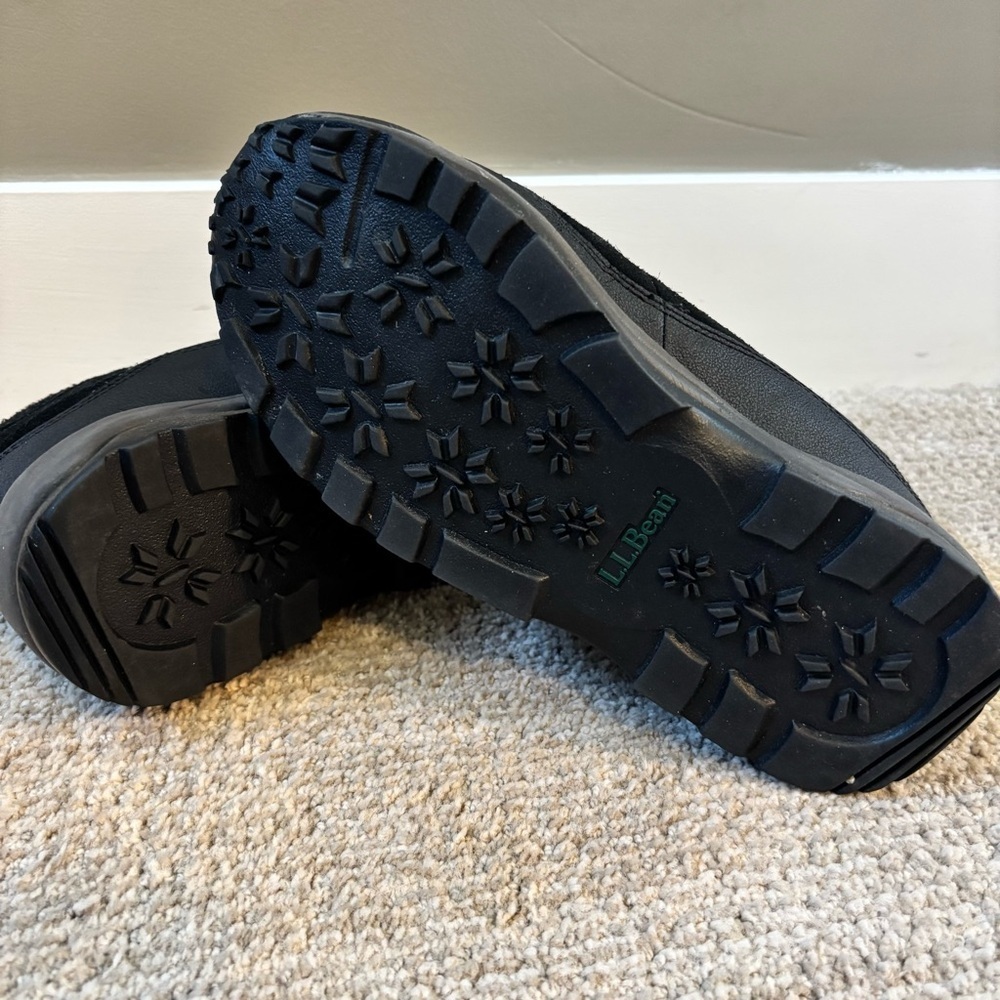 LL Bean Women’s Black Primaloft Boots - size 9 - Picture 6 of 9